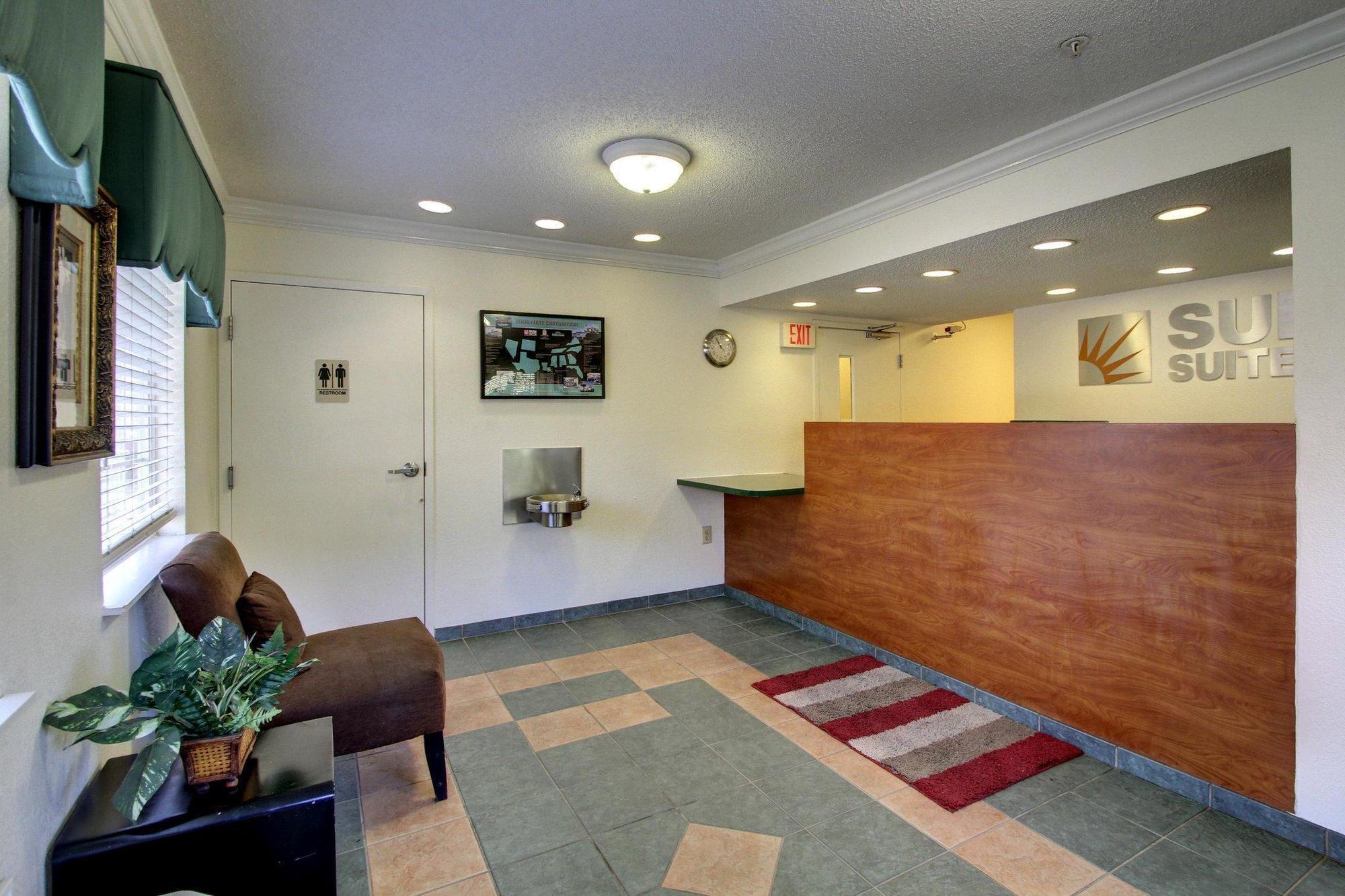 Intown Suites Extended Stay Birmingham Al - Lakeshore Parkway Eksteriør billede